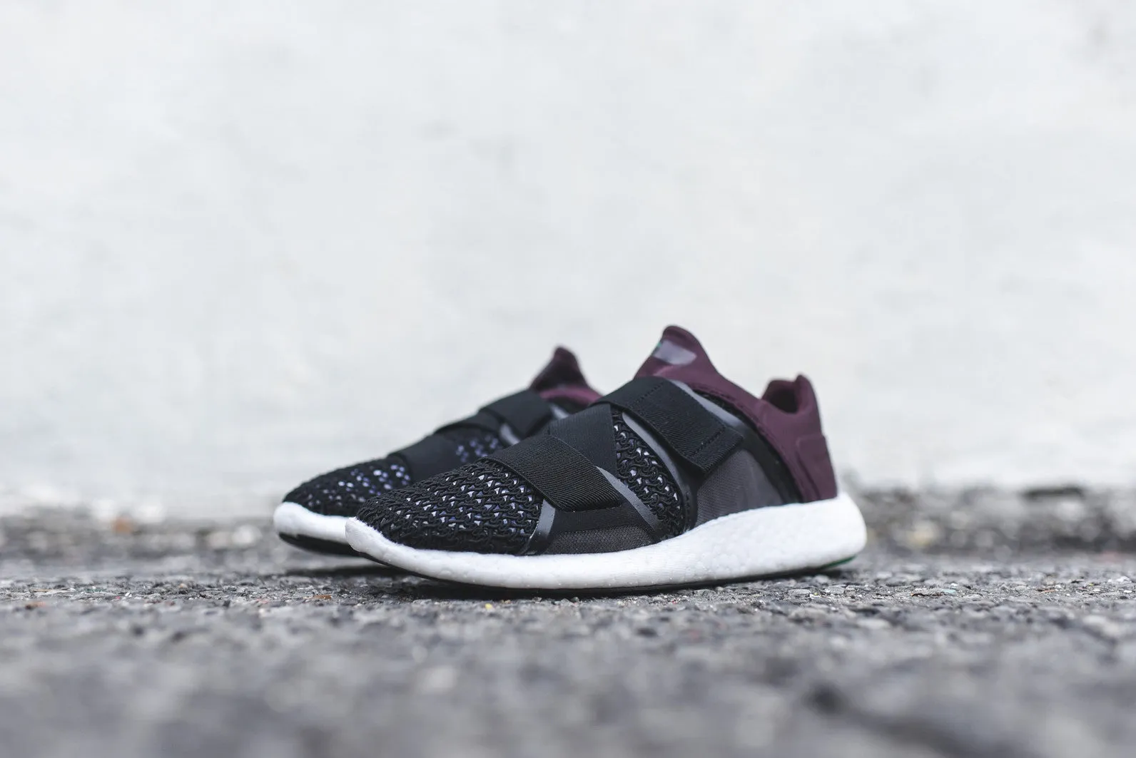 adidas by Stella McCartney WMNS Pure Boost - Black / Pomegranate