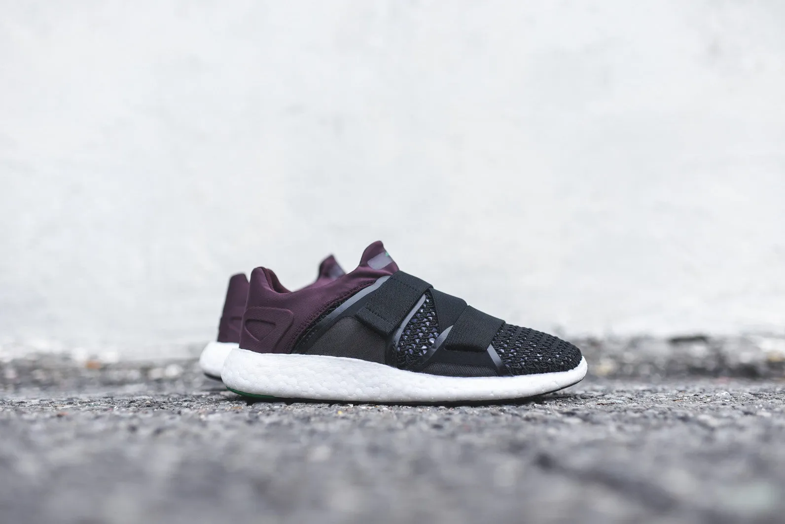 adidas by Stella McCartney WMNS Pure Boost - Black / Pomegranate