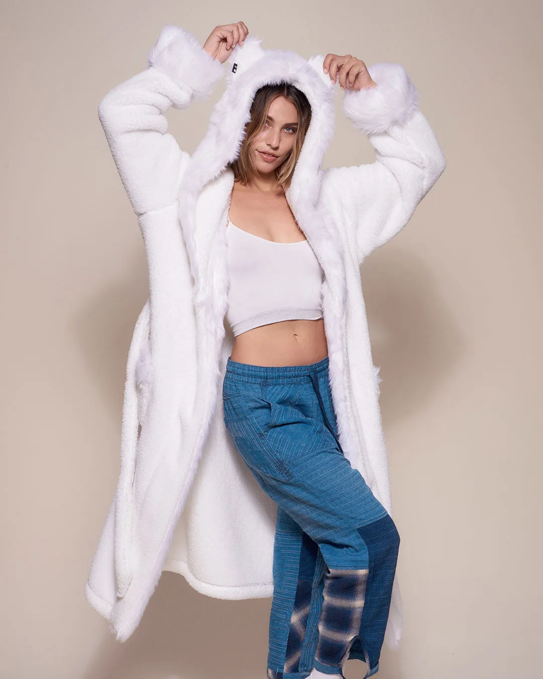 Arctic Wolf Classic Faux Fur Robe | Women's