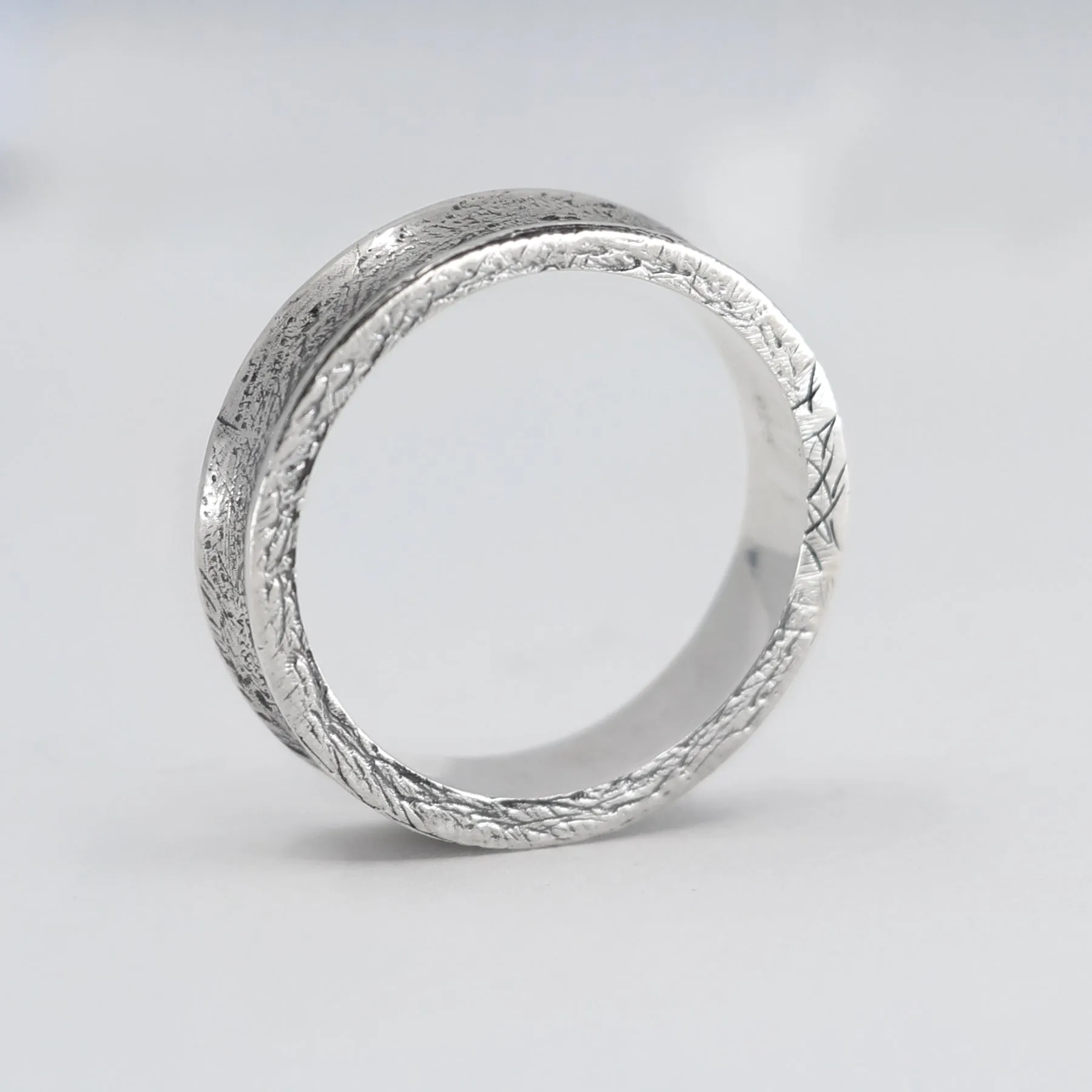 Concave Ring