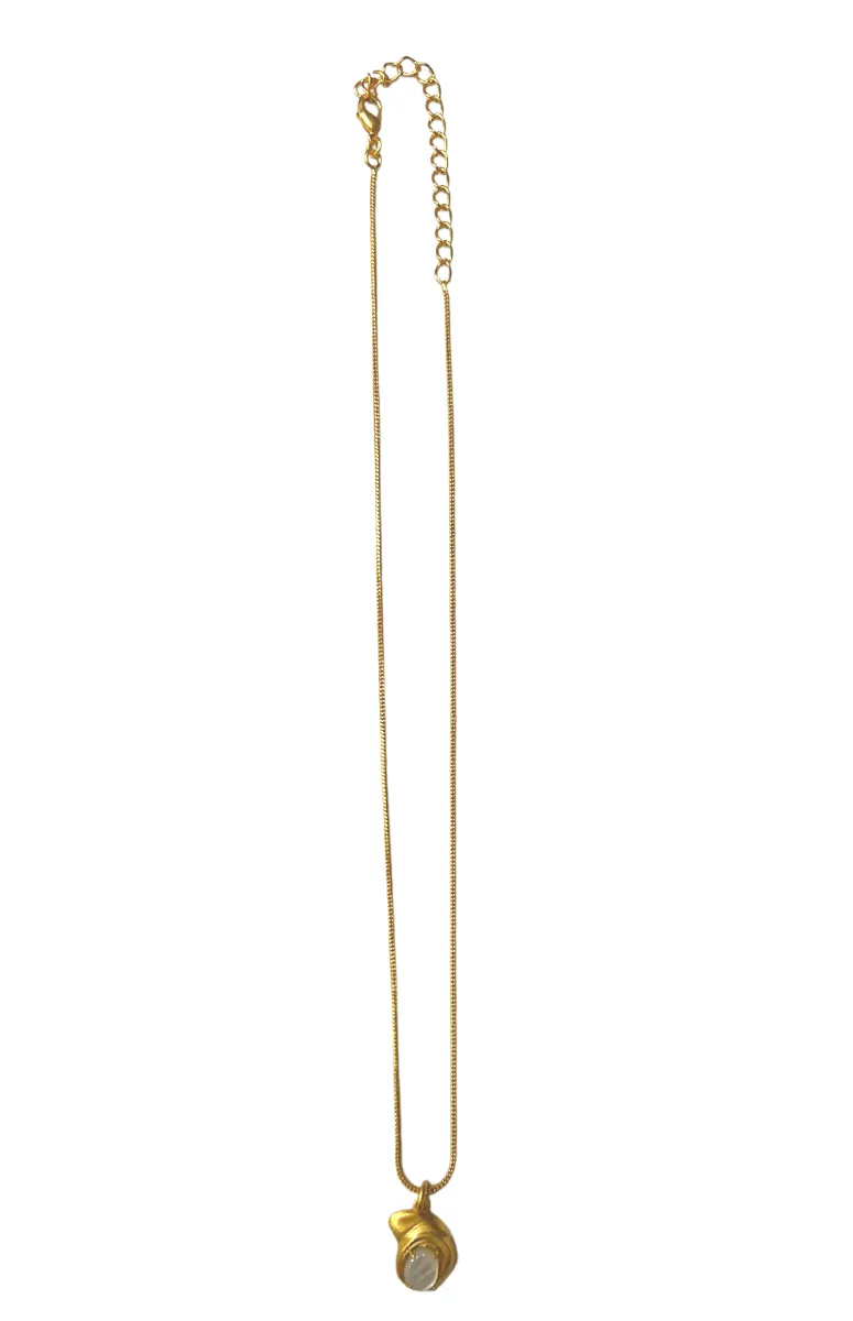 Kitan Dainty Pendant Necklace