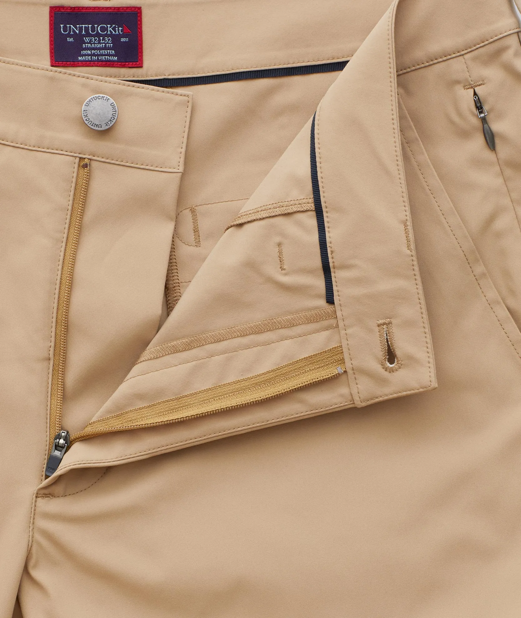 Traveler Tech Shorts